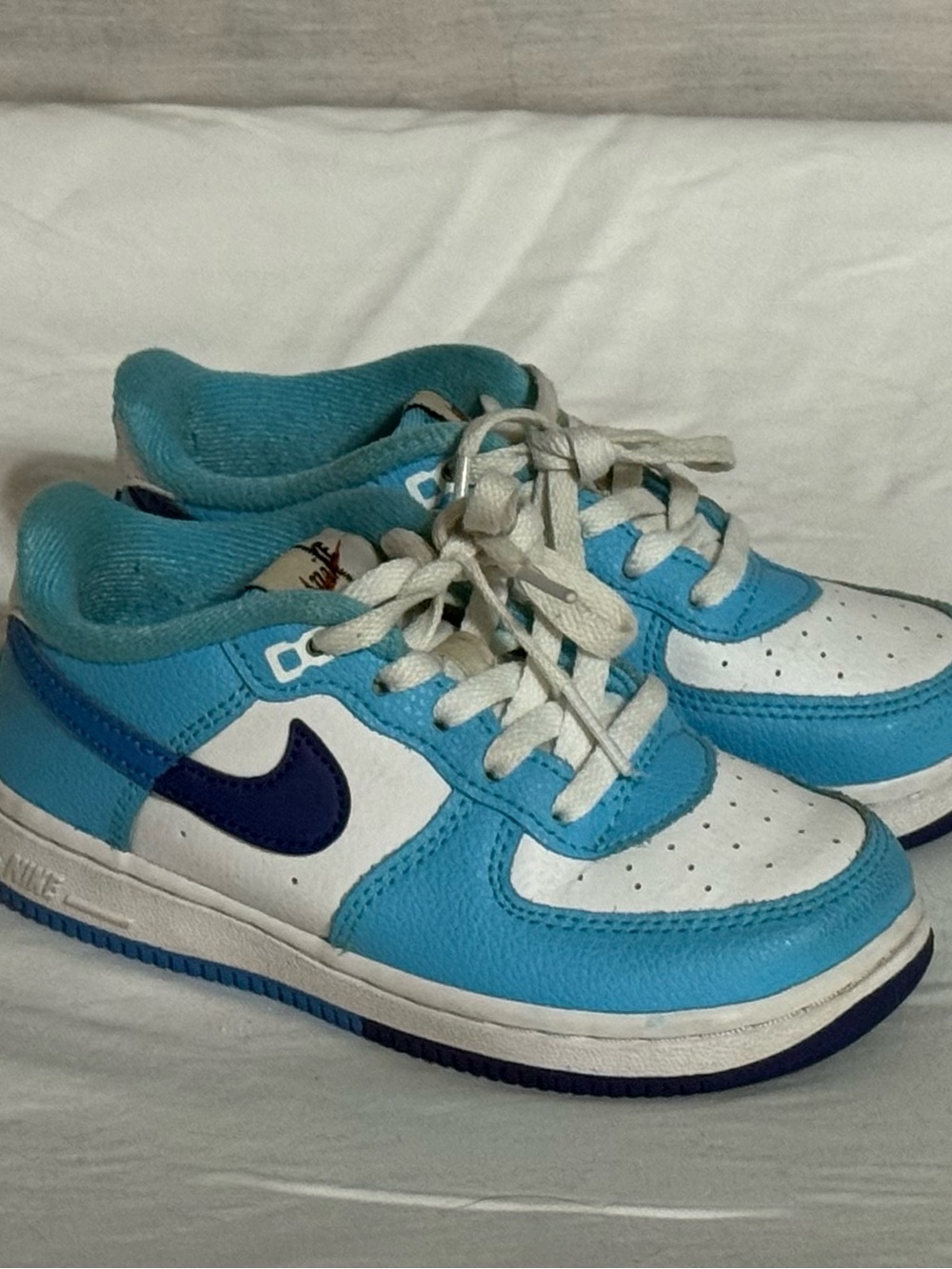 Nike Force 1 LV8 2 Split Light Photo Blue Toddler Sneakers Size 10C